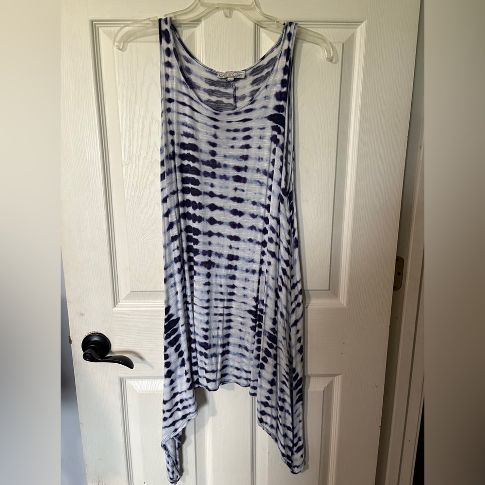 Tie-Dye Sleeveless Women's Top - Blue and White